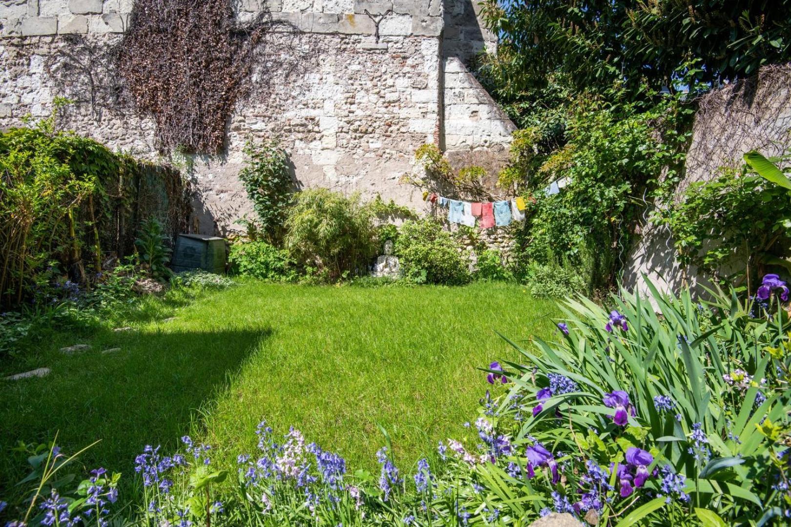 In The Heart Of Silence - Nice House Tours Buitenkant foto